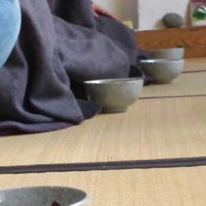 Teezeremonie während des Jahreseinklangs im Januar